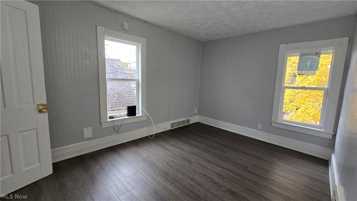1412 Woodland Avenue NW Canton OH 44703