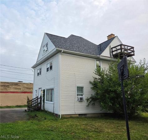 1818 Cleveland Avenue NW Canton OH 44709