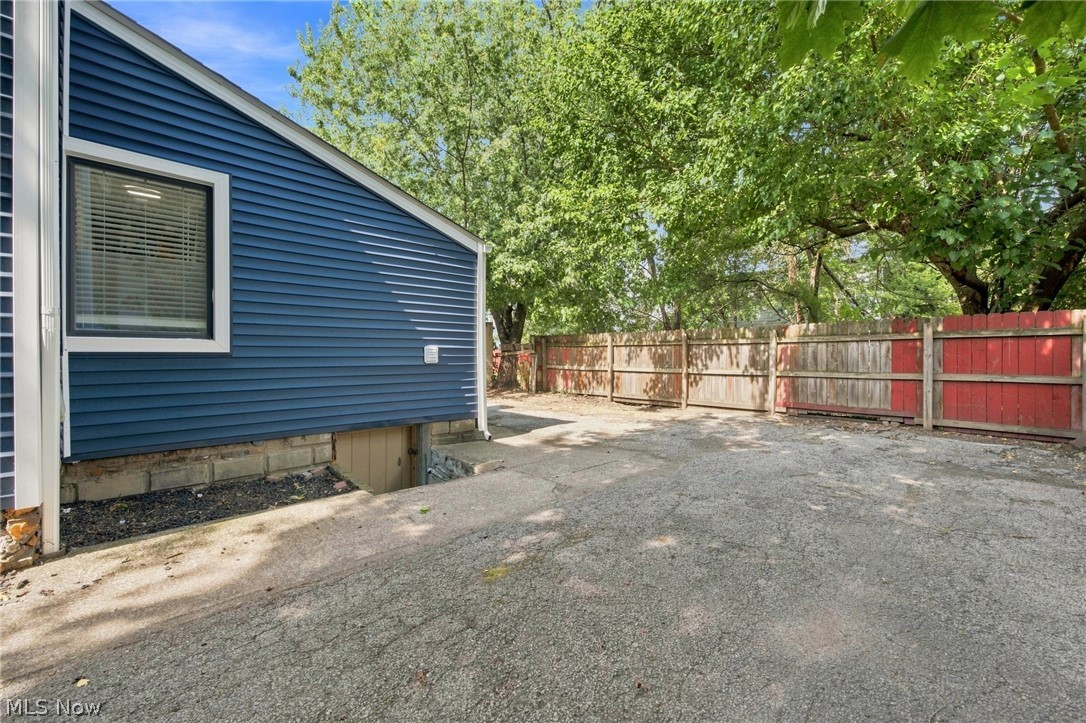 5714 Bridge Avenue Cleveland OH 44102