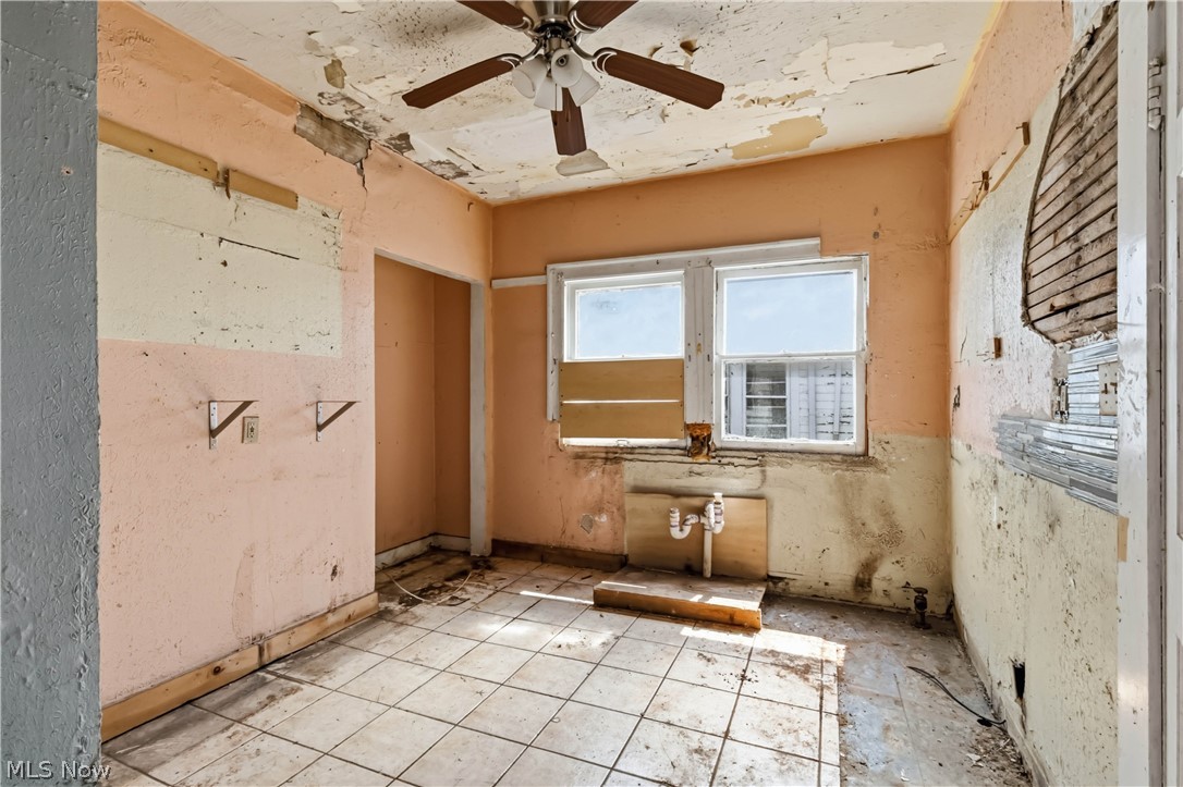 1516 Hillcrest Road Cleveland OH 44118