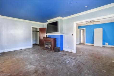 1516 Hillcrest Road Cleveland OH 44118