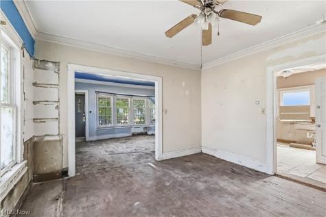 1516 Hillcrest Road Cleveland OH 44118
