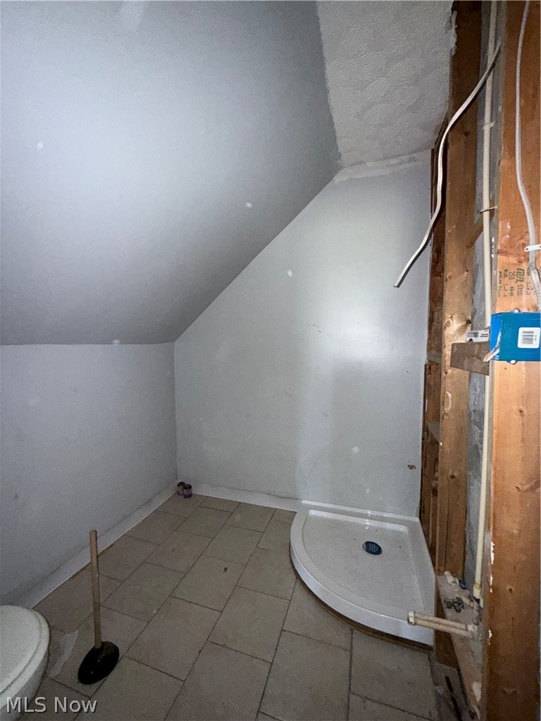 1426 E 175th Street Cleveland OH 44110