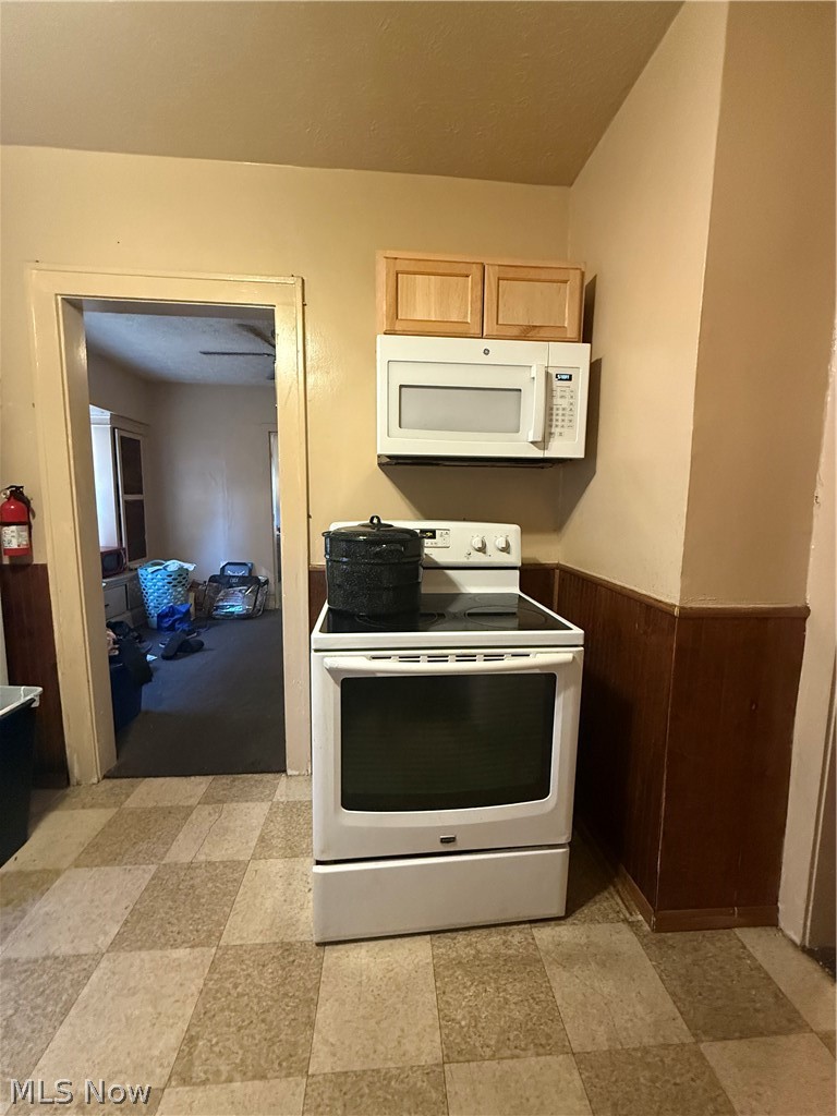 1426 E 175th Street Cleveland OH 44110