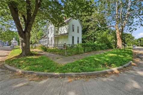 6701 Hope Avenue Cleveland OH 44102
