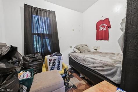 6701 Hope Avenue Cleveland OH 44102