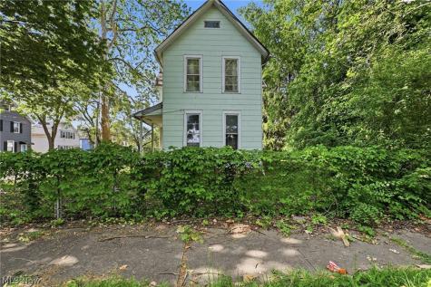 6701 Hope Avenue Cleveland OH 44102