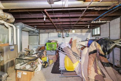 6701 Hope Avenue Cleveland OH 44102