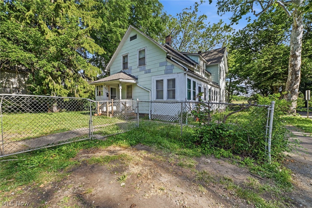 6701 Hope Avenue Cleveland OH 44102