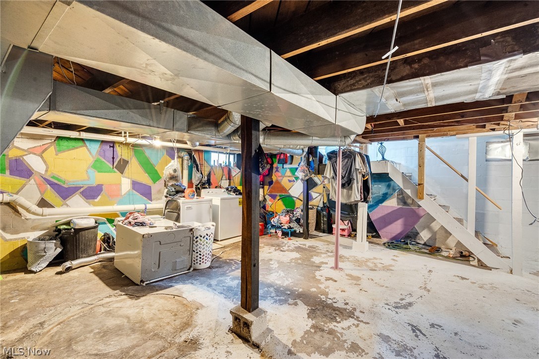 7846 Thompson Sharpsville Road NE Burghill OH 44404