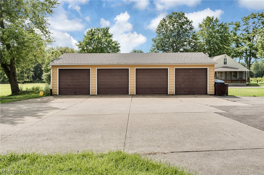 7846 Thompson Sharpsville Road NE Burghill OH 44404