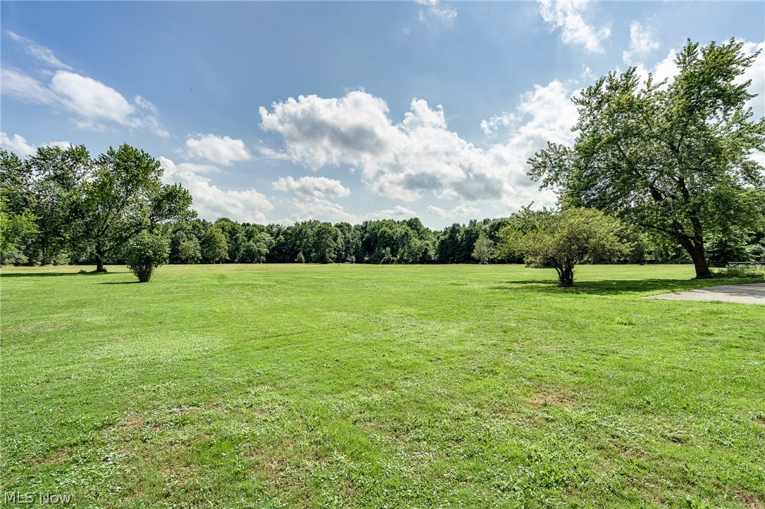 7846 Thompson Sharpsville Road NE Burghill OH 44404