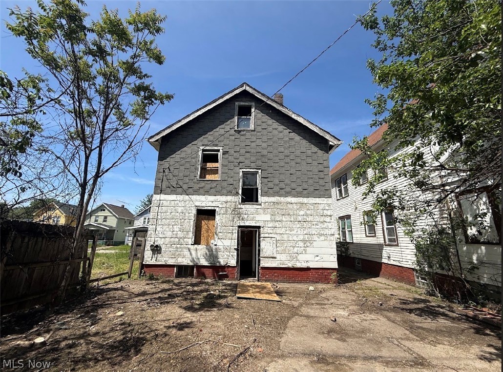14322 Potomac Avenue East Cleveland OH 44112