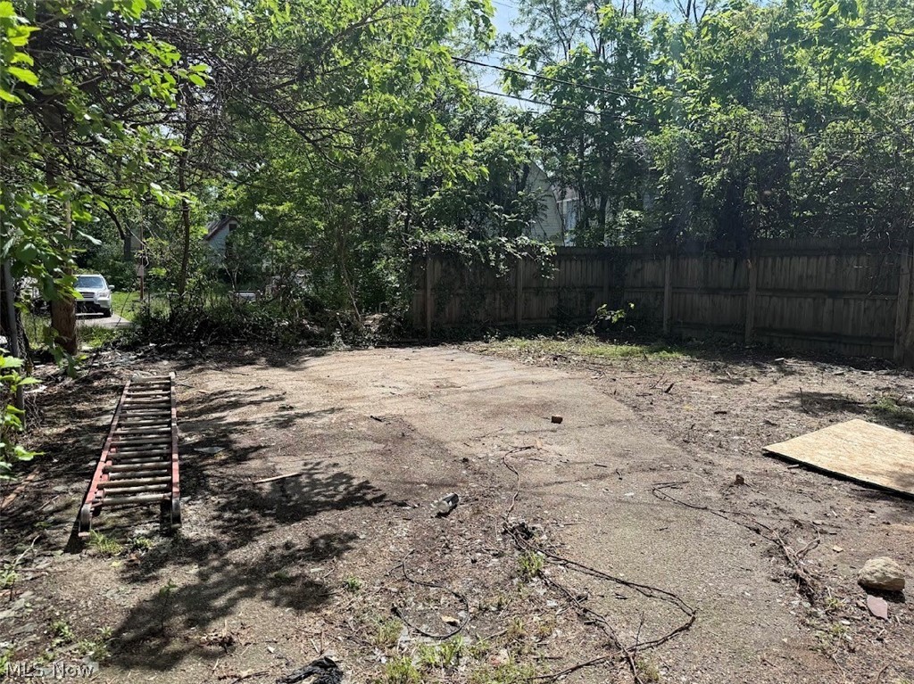 14322 Potomac Avenue East Cleveland OH 44112
