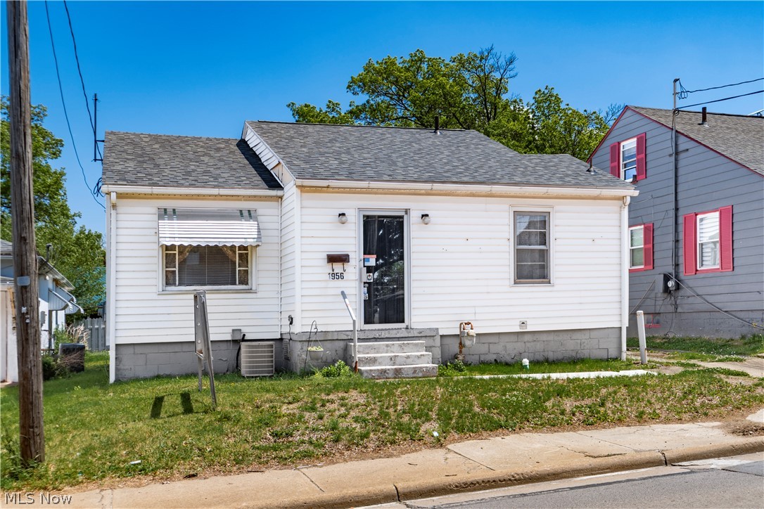 1956 Maple Avenue Zanesville OH 43701