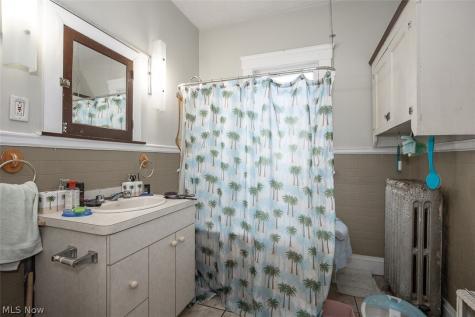 4120 Trowbridge Avenue Cleveland OH 44109