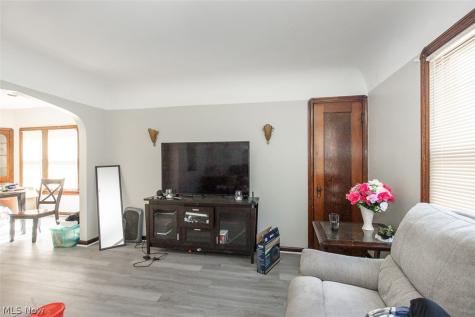 4120 Trowbridge Avenue Cleveland OH 44109