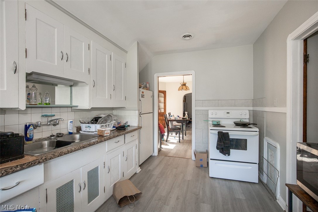 4120 Trowbridge Avenue Cleveland OH 44109