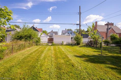 4120 Trowbridge Avenue Cleveland OH 44109