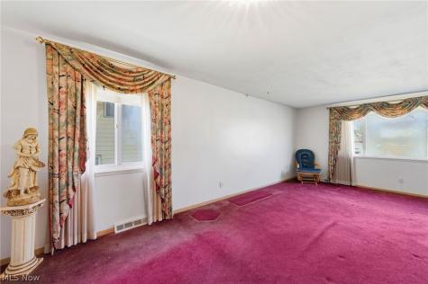 8230 Reed Avenue Garfield Heights OH 44125