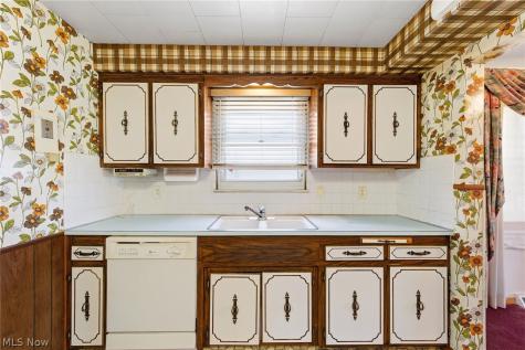 8230 Reed Avenue Garfield Heights OH 44125