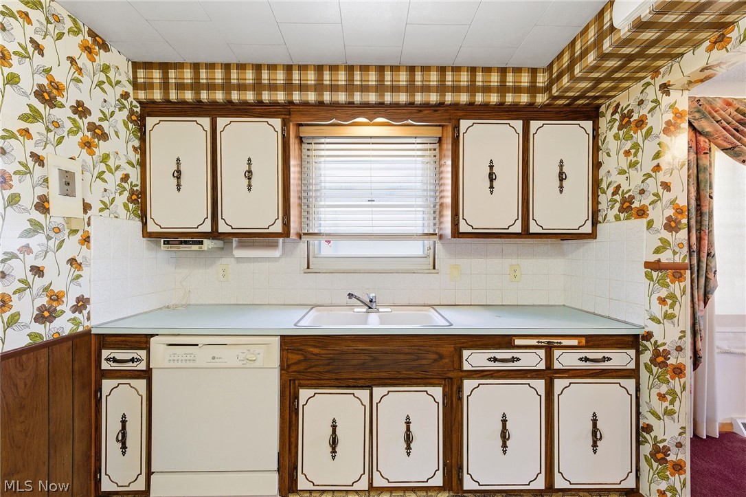 8230 Reed Avenue Garfield Heights OH 44125