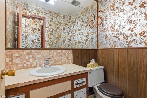 8230 Reed Avenue Garfield Heights OH 44125