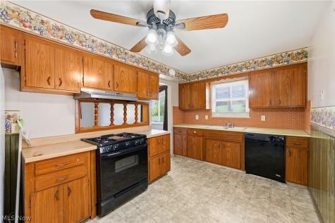 8230 Reed Avenue Garfield Heights OH 44125