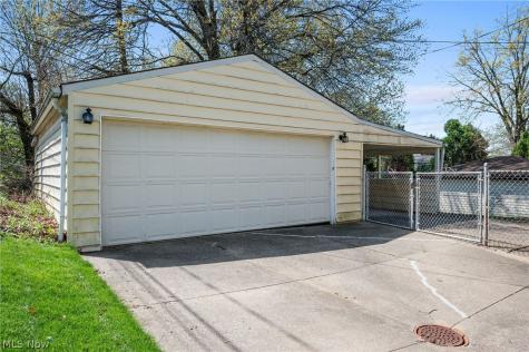 8230 Reed Avenue Garfield Heights OH 44125