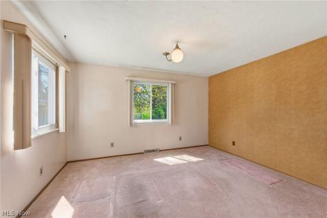 8230 Reed Avenue Garfield Heights OH 44125