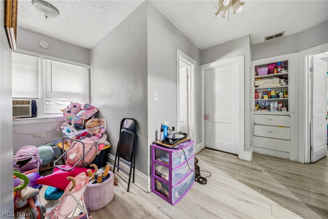 3364 W 86th Street Cleveland OH 44102
