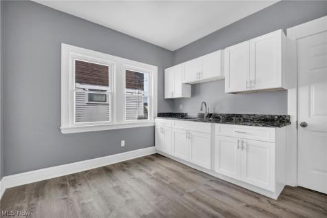4879 E 97th Street Garfield Heights OH 44125