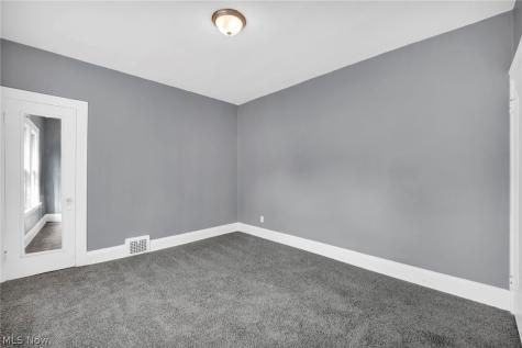 4879 E 97th Street Garfield Heights OH 44125