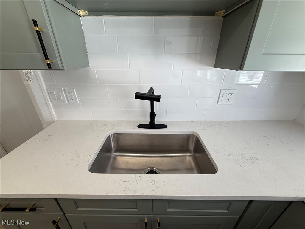 2191 Lincoln Avenue Lakewood OH 44107