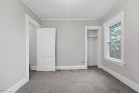 477 E 148th Street Cleveland OH 44110