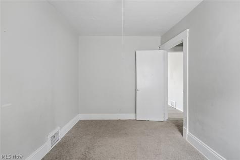 477 E 148th Street Cleveland OH 44110