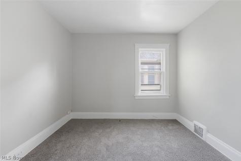 477 E 148th Street Cleveland OH 44110