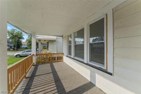 477 E 148th Street Cleveland OH 44110
