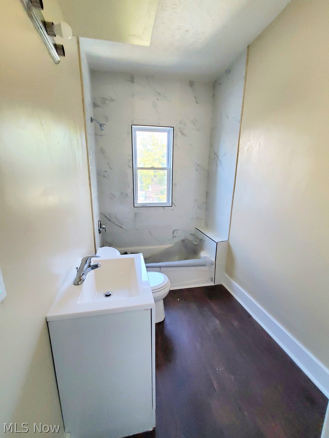 811 London Road Cleveland OH 44110