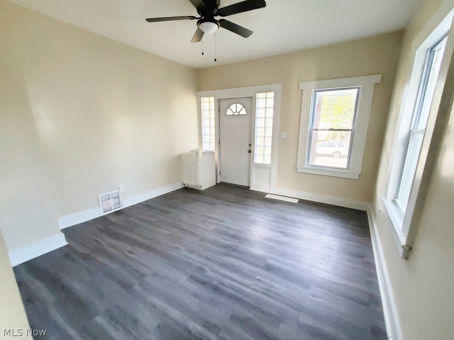 811 London Road Cleveland OH 44110