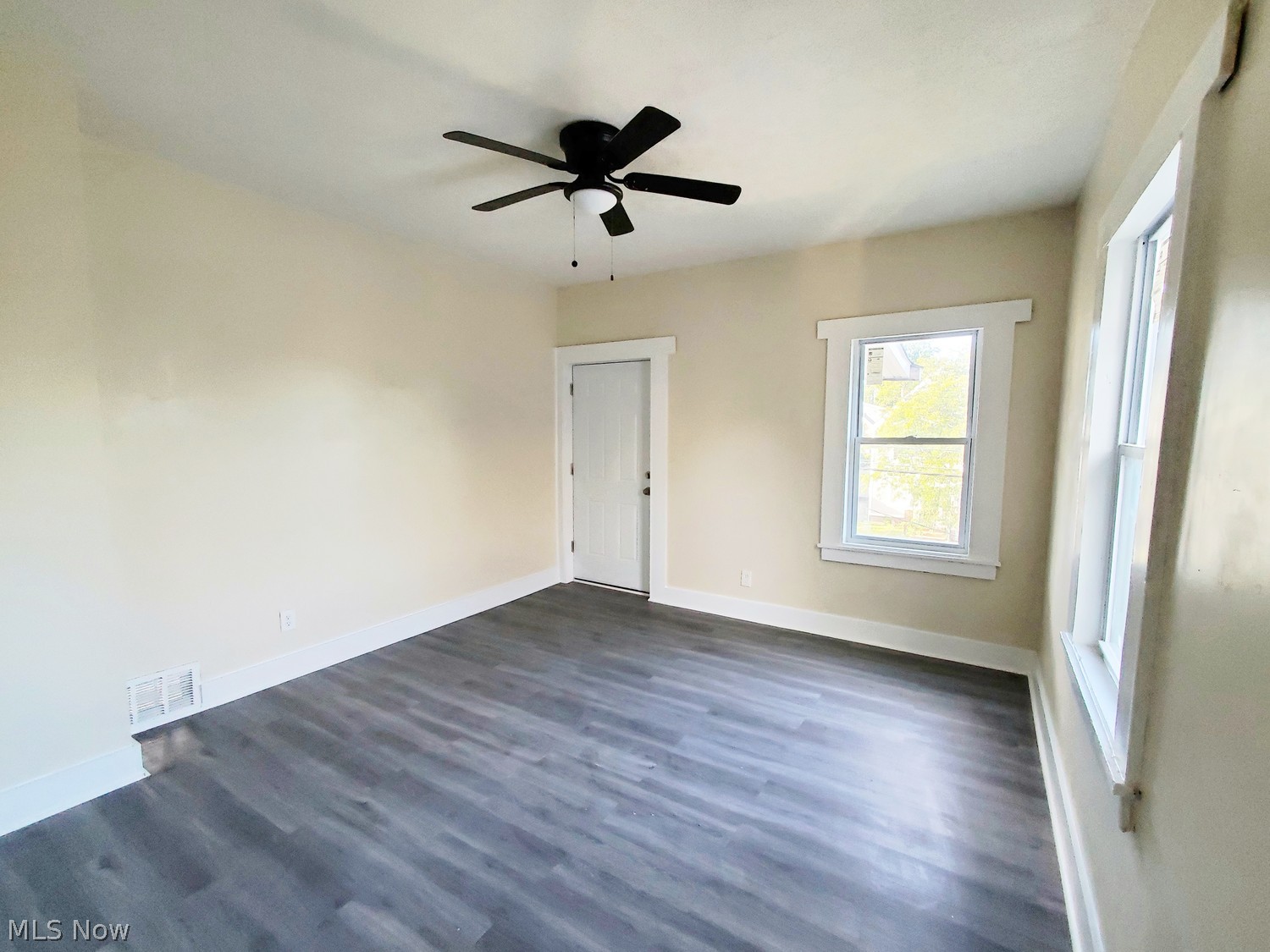 811 London Road Cleveland OH 44110