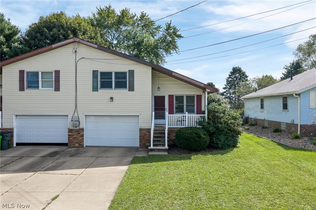 1532 Ellesmere Avenue NW North Canton OH 44720