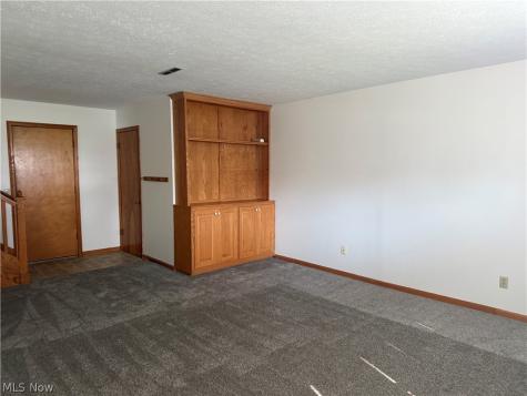 1532 Ellesmere Avenue NW North Canton OH 44720
