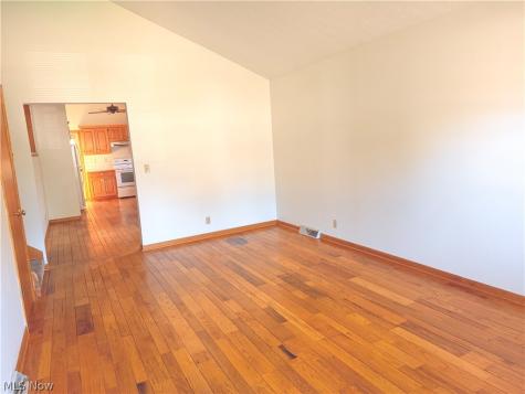 1532 Ellesmere Avenue NW North Canton OH 44720