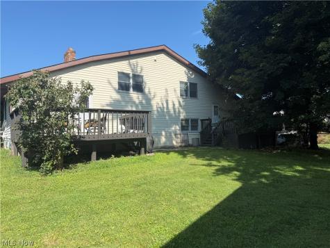 1532 Ellesmere Avenue NW North Canton OH 44720