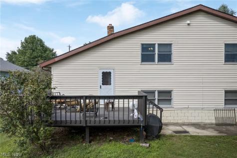 1532 Ellesmere Avenue NW North Canton OH 44720