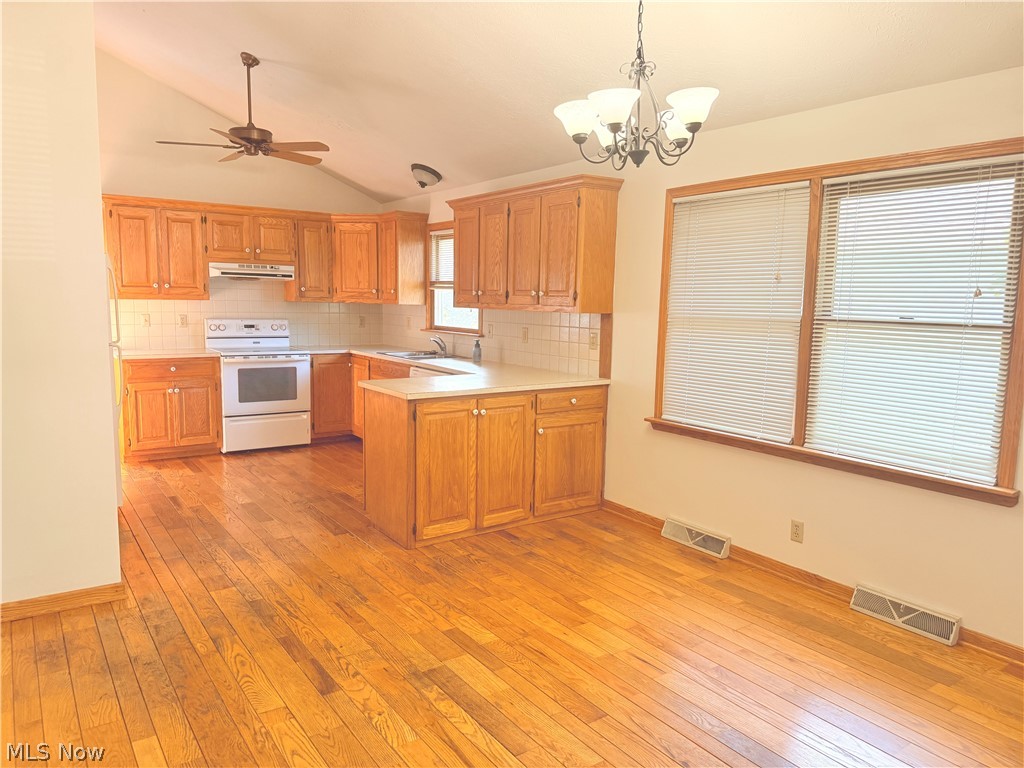1532 Ellesmere Avenue NW North Canton OH 44720