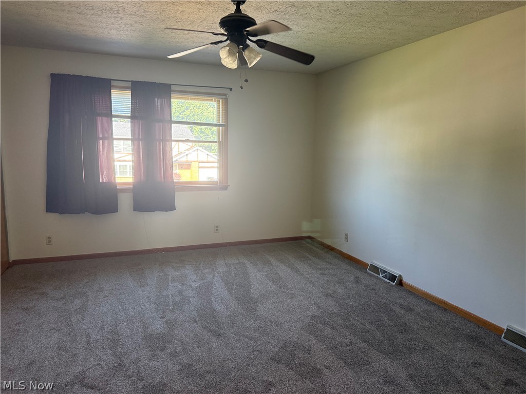 1532 Ellesmere Avenue NW North Canton OH 44720