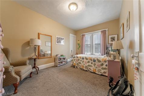 1630 Coventry Road Cleveland Heights OH 44118