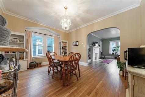 1630 Coventry Road Cleveland Heights OH 44118